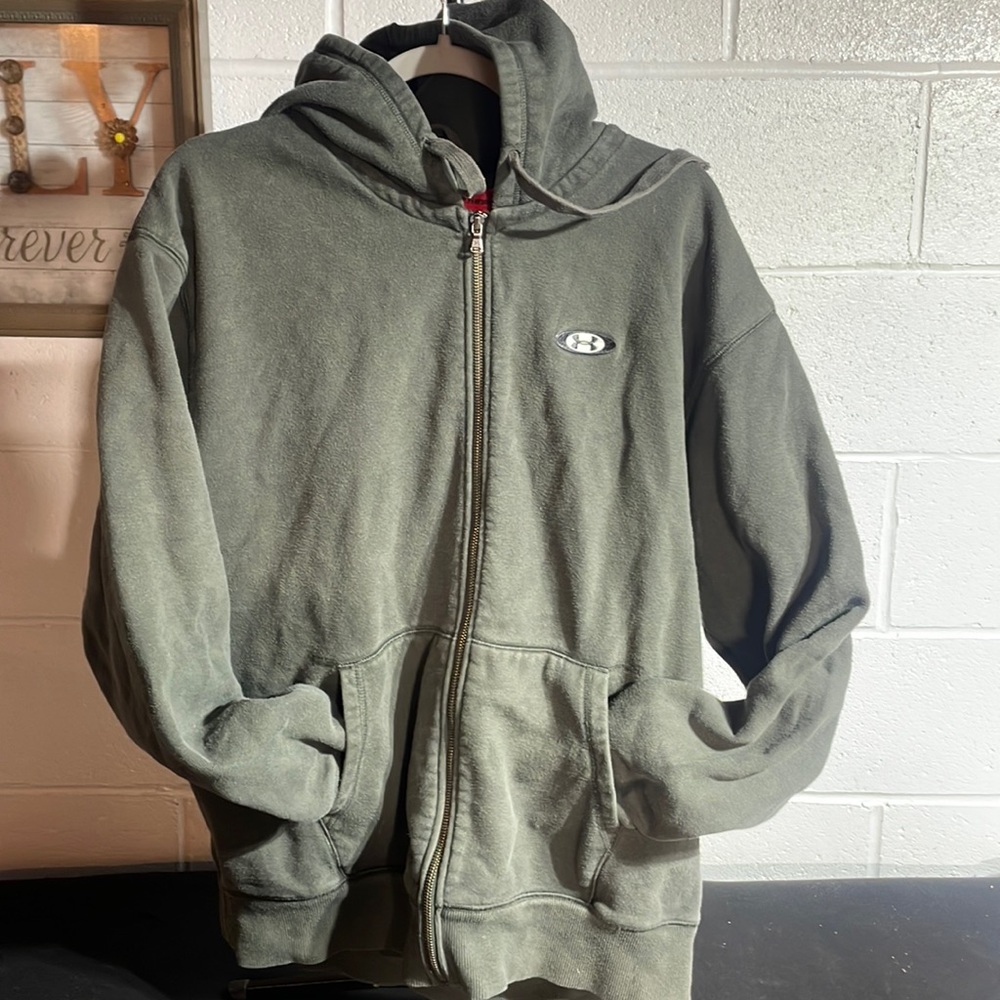 Size XL men jacket under armor